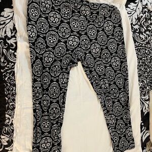 Terra & Sky black and white skull leggings size 3X great for Halloween